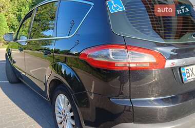 Минивэн Ford S-Max 2012 в 