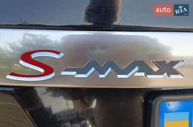 Минивэн Ford S-Max 2012 в 