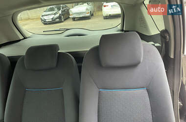 Минивэн Ford S-Max 2006 в 