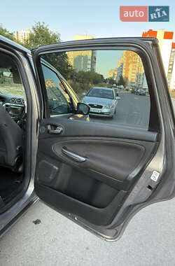 Минивэн Ford S-Max 2012 в 
