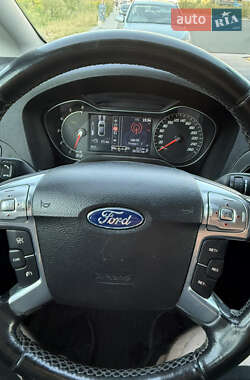 Минивэн Ford S-Max 2012 в 
