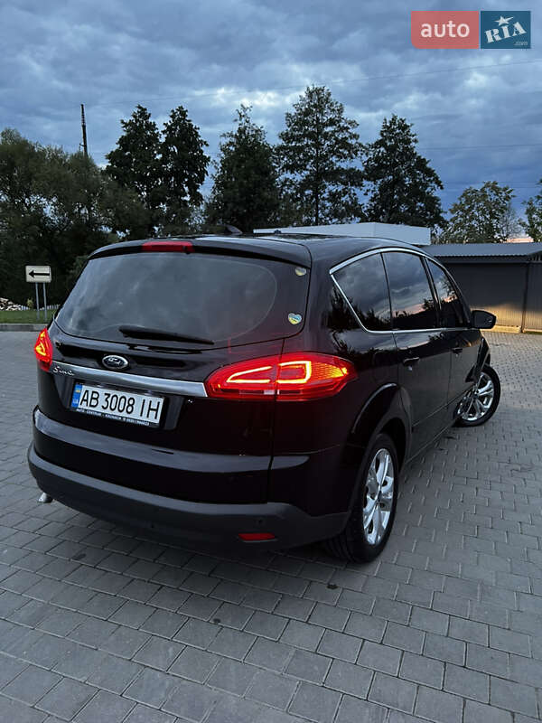 Ford S-Max 2011