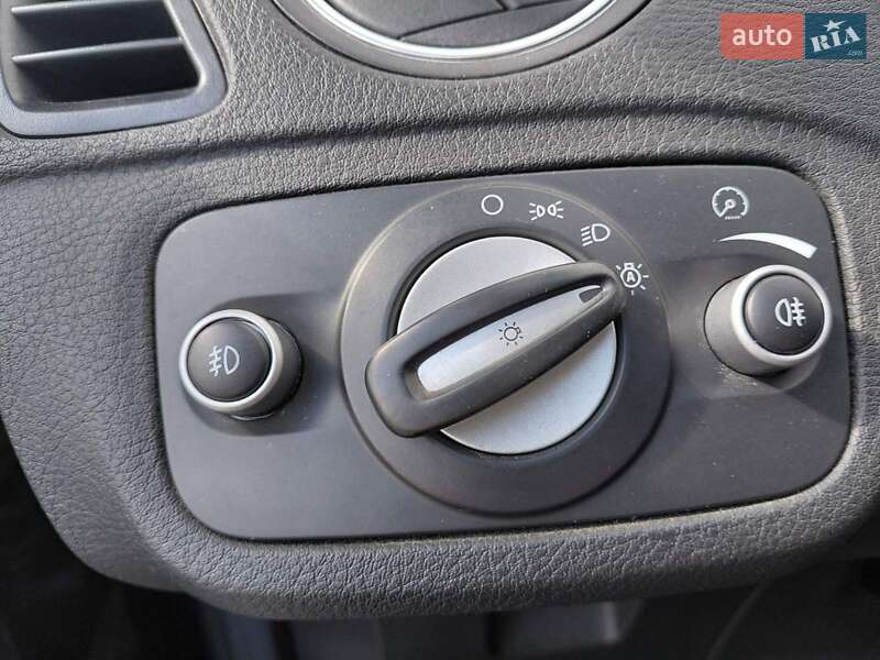 Минивэн Ford S-Max 2010 в Щирце