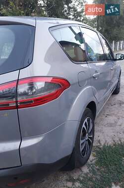 Мінівен Ford S-Max 2013 в 