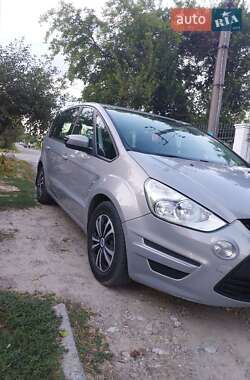Мінівен Ford S-Max 2013 в 