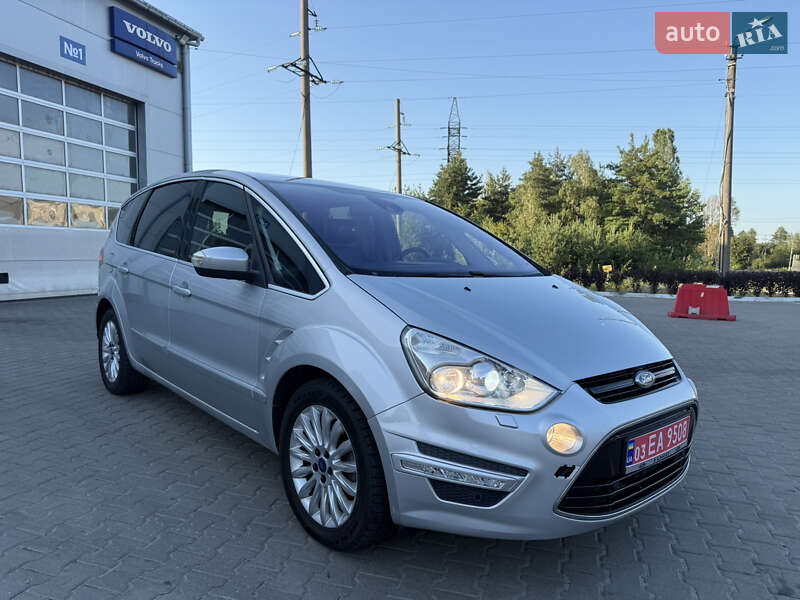 Мінівен Ford S-Max 2013 в 