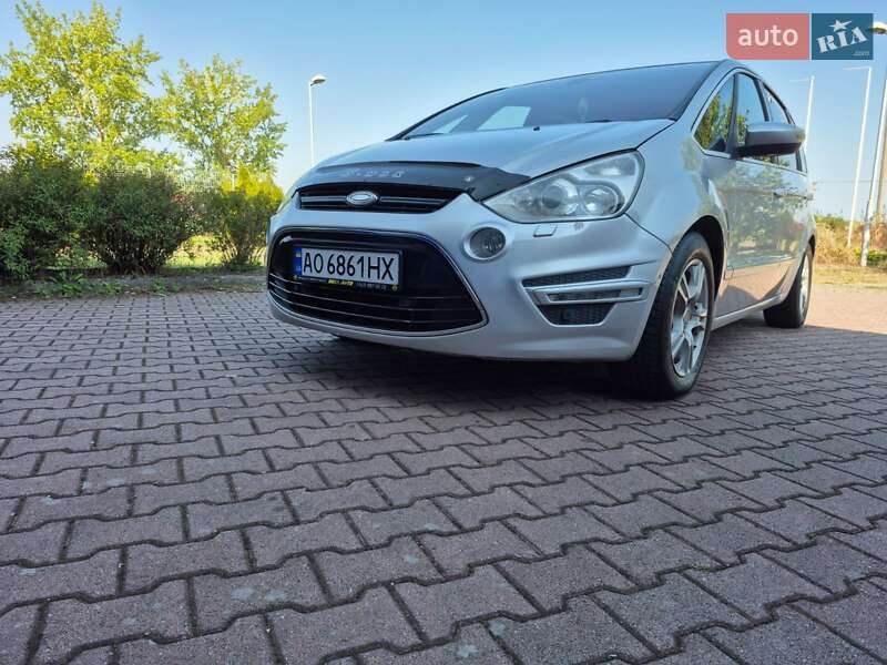 Минивэн Ford S-Max 2011 в Виноградове