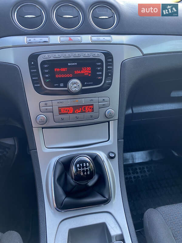 Мінівен Ford S-Max 2008 в Луцьку