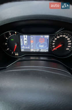 Мінівен Ford S-Max 2013 в 