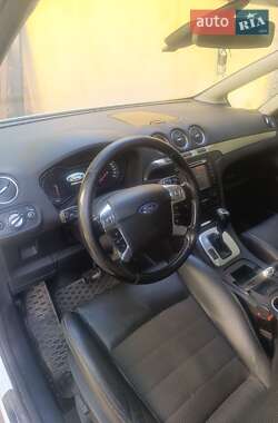 Минивэн Ford S-Max 2010 в 