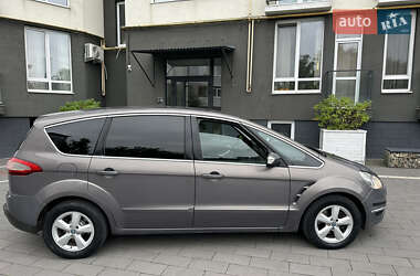 Минивэн Ford S-Max 2011 в 