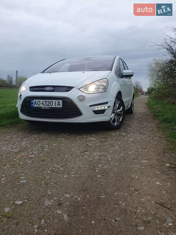 Ford S-Max 2013