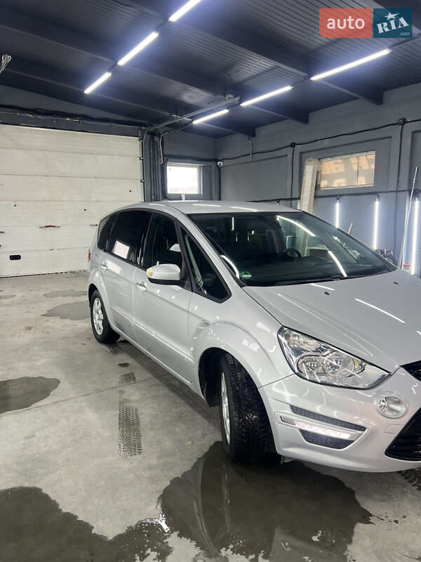 Минивэн Ford S-Max 2010 в Львове
