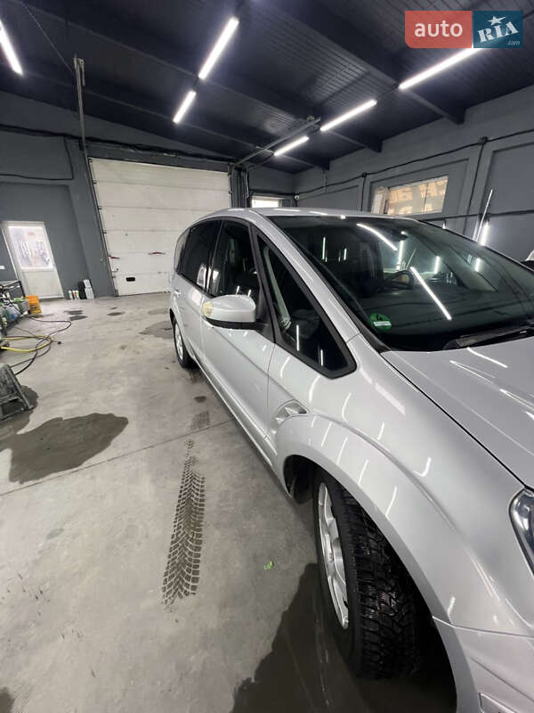 Минивэн Ford S-Max 2010 в Львове