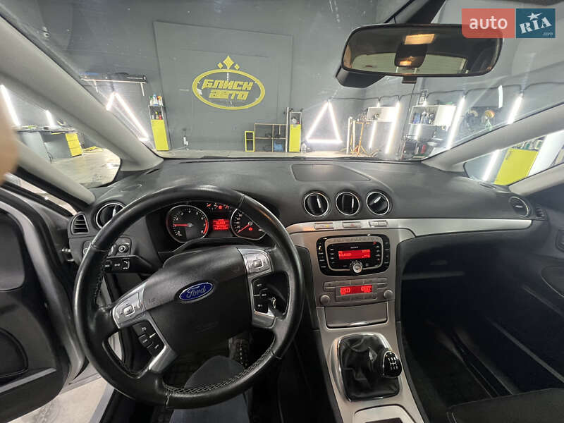 Минивэн Ford S-Max 2010 в Львове