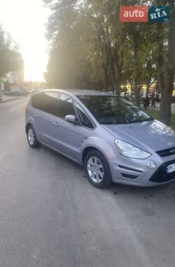 Минивэн Ford S-Max 2014 в 