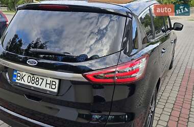 Мінівен Ford S-Max 2015 в 
