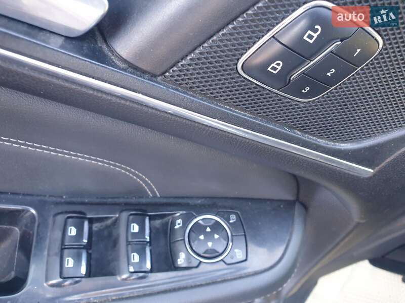 Минивэн Ford S-Max 2016 в Мукачево