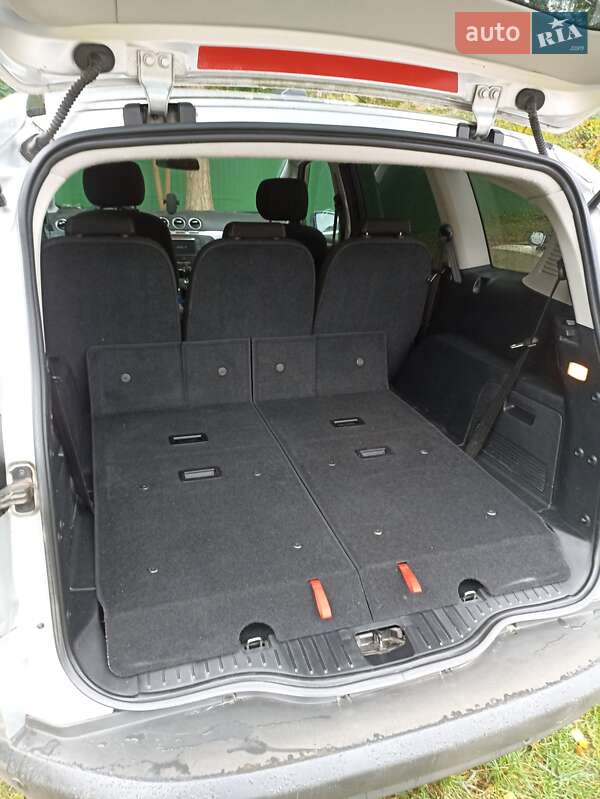 Минивэн Ford S-Max 2013 в Коростене