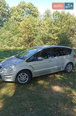 Мінівен Ford S-Max 2013 в 