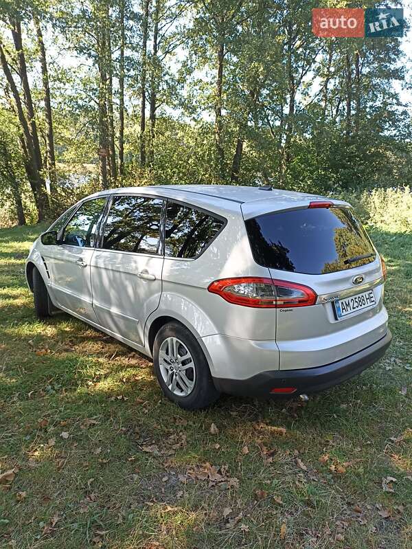 Минивэн Ford S-Max 2013 в Коростене