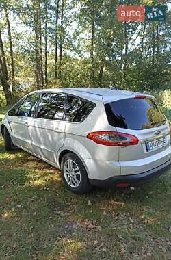 Мінівен Ford S-Max 2013 в 