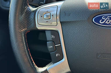 Мінівен Ford S-Max 2014 в 
