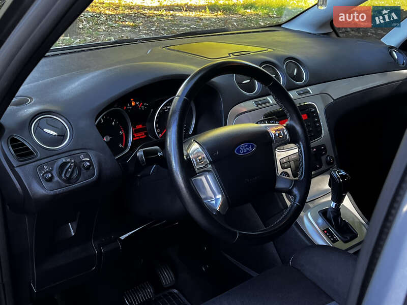 Мінівен Ford S-Max 2013 в Києві