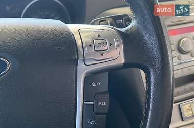 Минивэн Ford S-Max 2008 в 