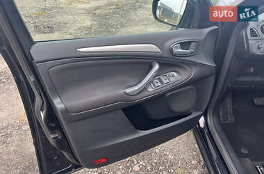 Мінівен Ford S-Max 2013 в 