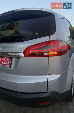 Мінівен Ford S-Max 2013 в 