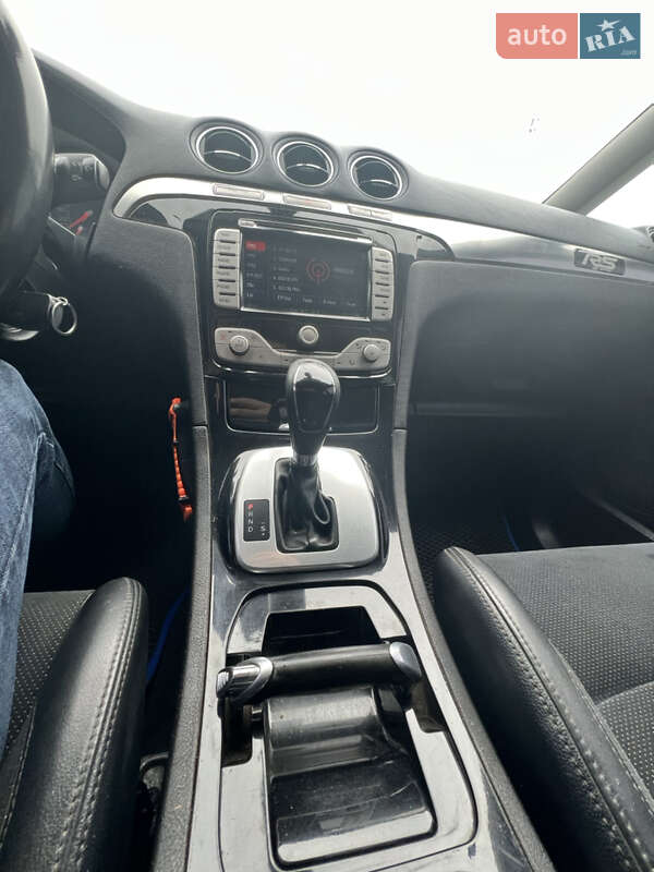 Мінівен Ford S-Max 2010 в Одесі