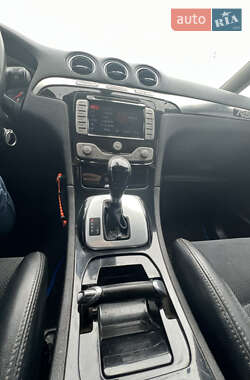 Мінівен Ford S-Max 2010 в 