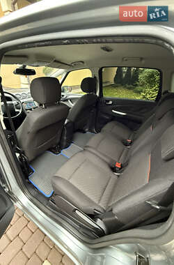 Минивэн Ford S-Max 2007 в 