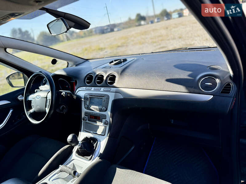 Минивэн Ford S-Max 2009 в Новояворовске фото 27 Минивэн Ford S-Max 2009 в Новояворовске