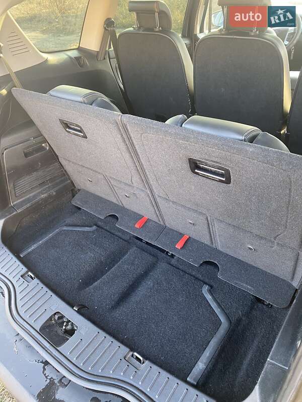 Мінівен Ford S-Max 2010 в Запоріжжі