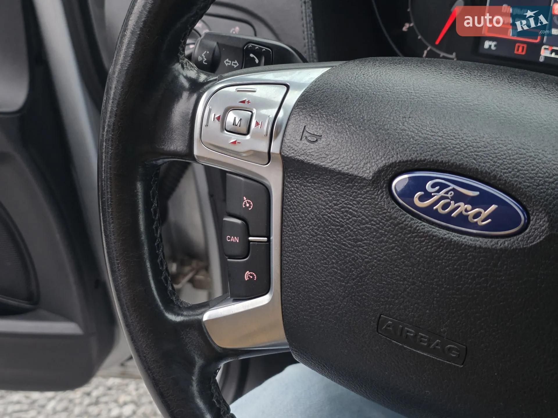 2015 Ford S-MAX - мініатюра 28