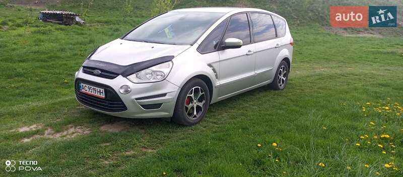 Мінівен Ford S-Max 2011 в Балті