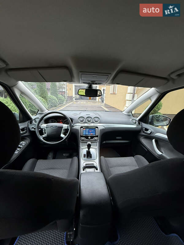 Мінівен Ford S-Max 2007 в Косові