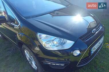Минивэн Ford S-Max 2014 в Березовке