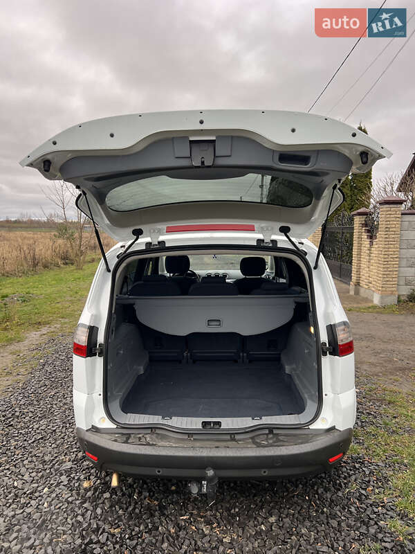 Минивэн Ford S-Max 2009 в Луцке