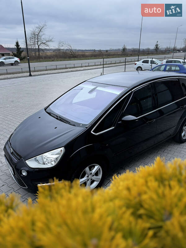 Ford S-Max 2013 Ford S-Max 2013