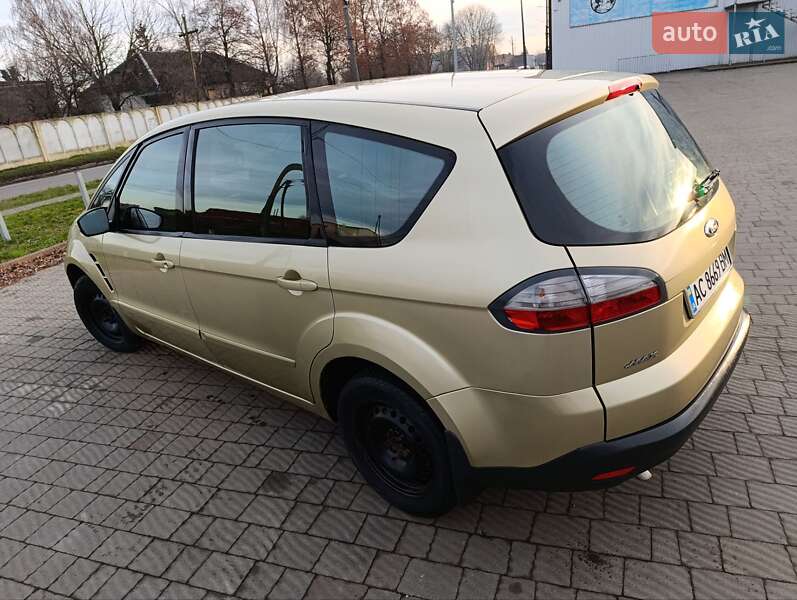 Минивэн Ford S-Max 2006 в Владимире