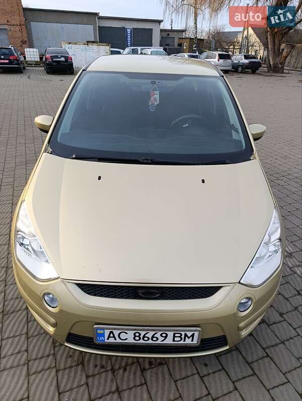Минивэн Ford S-Max 2006 в Владимире
