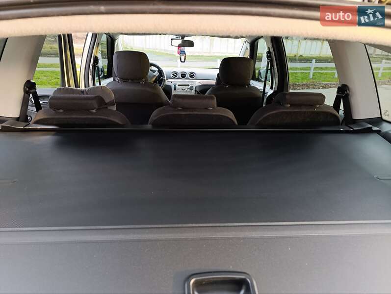 Минивэн Ford S-Max 2006 в Владимире