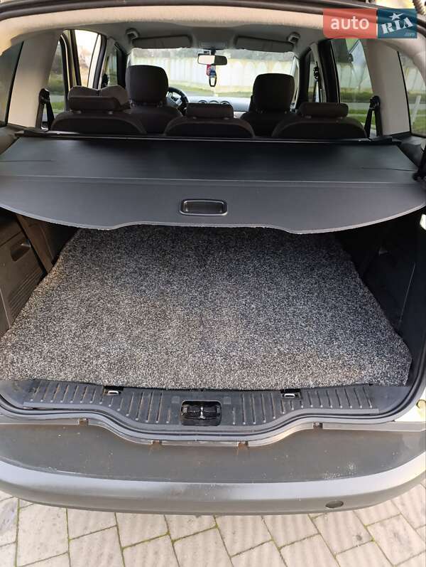 Минивэн Ford S-Max 2006 в Владимире