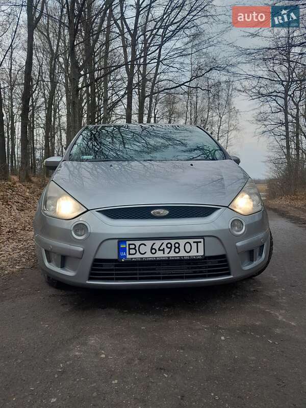 Минивэн Ford S-Max 2006 в Долине