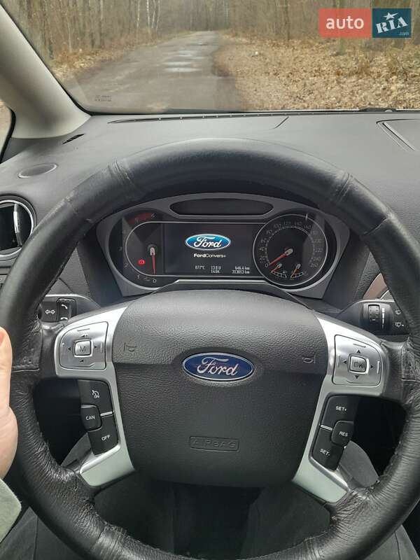 Минивэн Ford S-Max 2006 в Долине