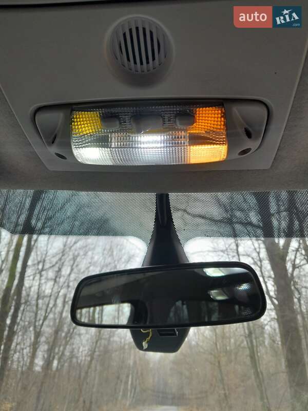 Минивэн Ford S-Max 2006 в Долине