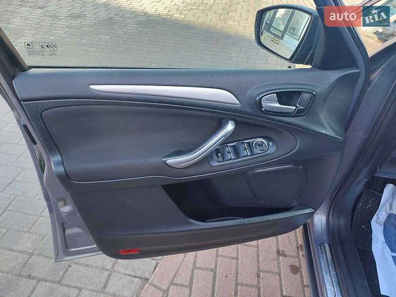 Минивэн Ford S-Max 2012 в Ивано-Франковске